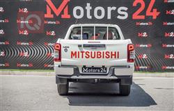 میتسوبیشی L200